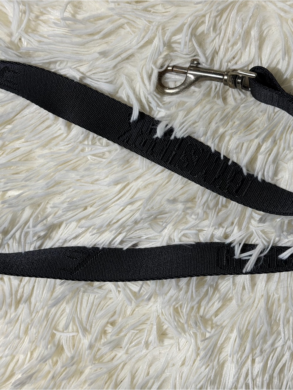 Gymshark Black Nylon Leash with Metal Clip